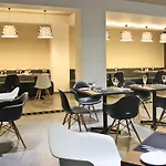 Amphitryon 酒店