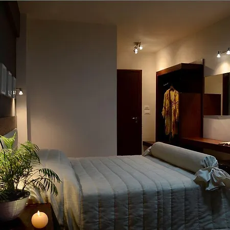 Amphitryon Boutique Готель