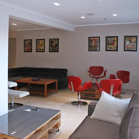 Amphitryon Boutique