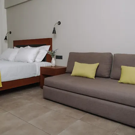 Готель Amphitryon 3*