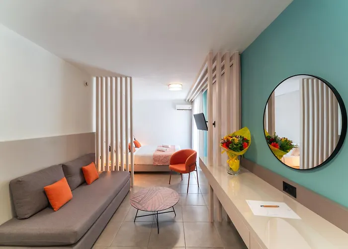 Amphitryon Rhodes City